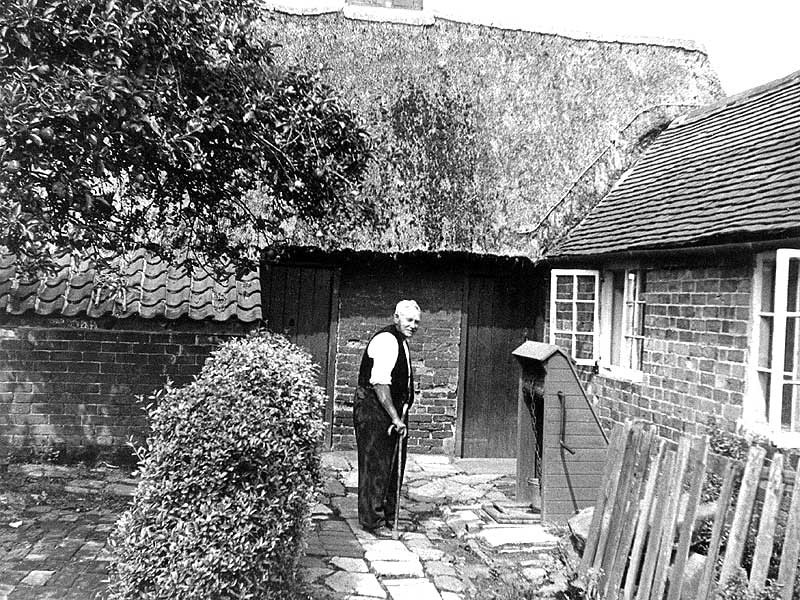 aa Old Clifton Village