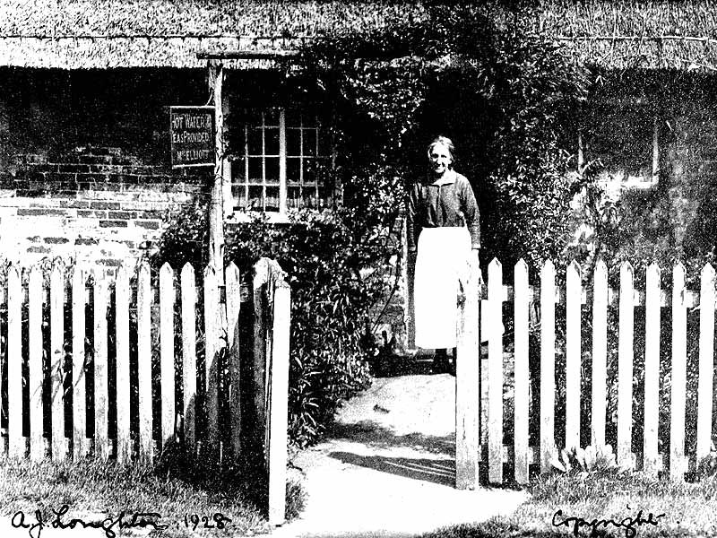 oo Old Clifton Village